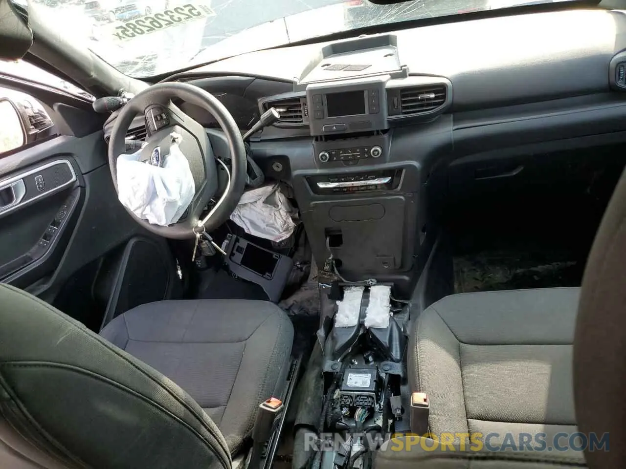 8 Photograph of a damaged car 1FM5K8AB1NGB50983 FORD EXPLORER 2022