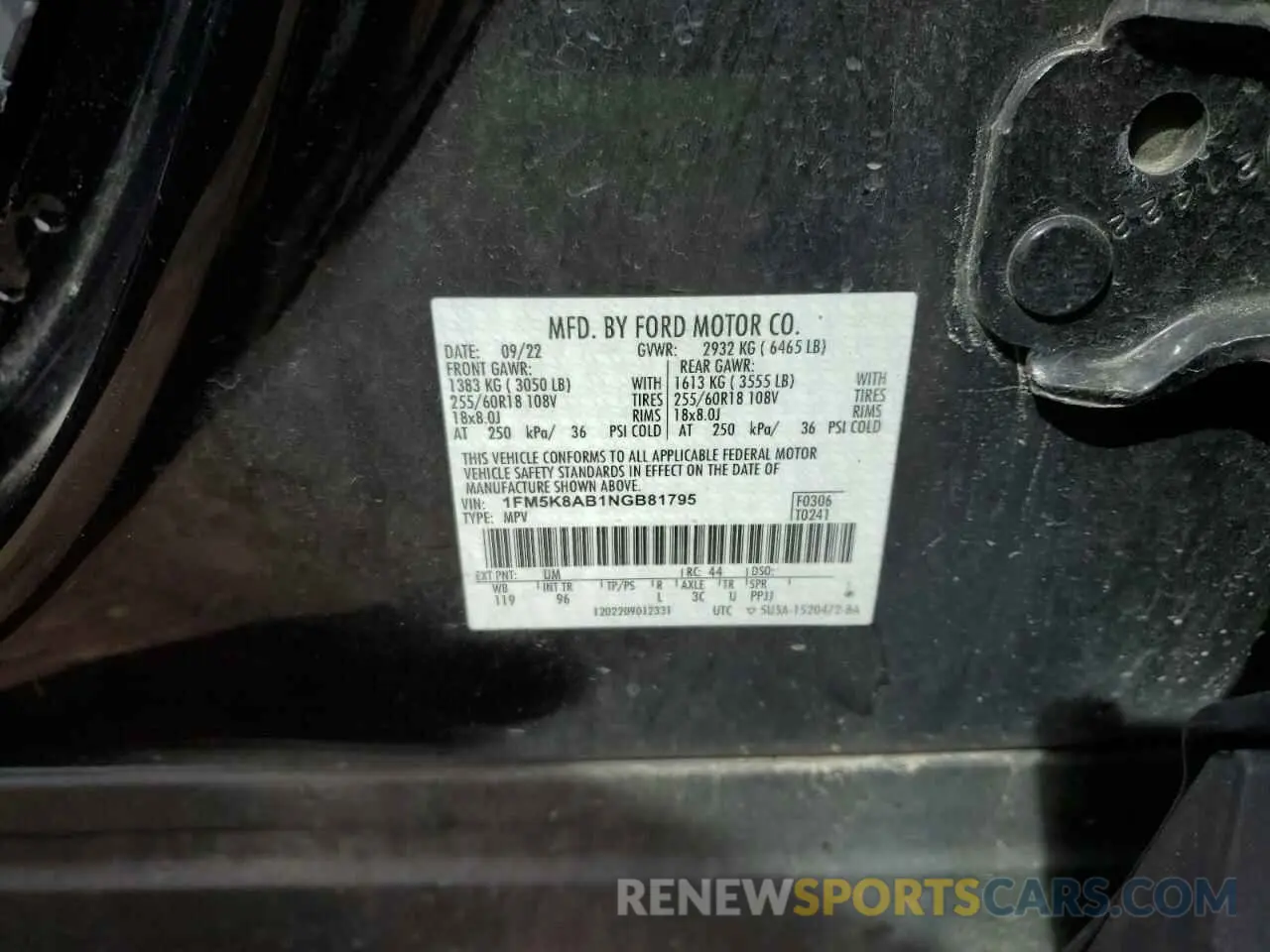 13 Photograph of a damaged car 1FM5K8AB1NGB81795 FORD EXPLORER 2022