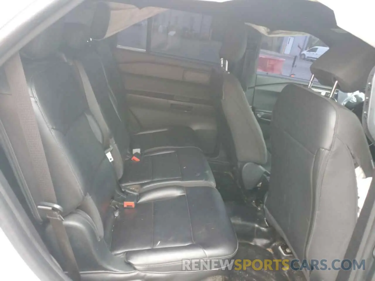 11 Photograph of a damaged car 1FM5K8AB4NGA50117 FORD EXPLORER 2022