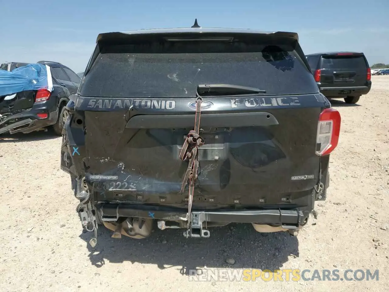 6 Photograph of a damaged car 1FM5K8AB6NGA48613 FORD EXPLORER 2022