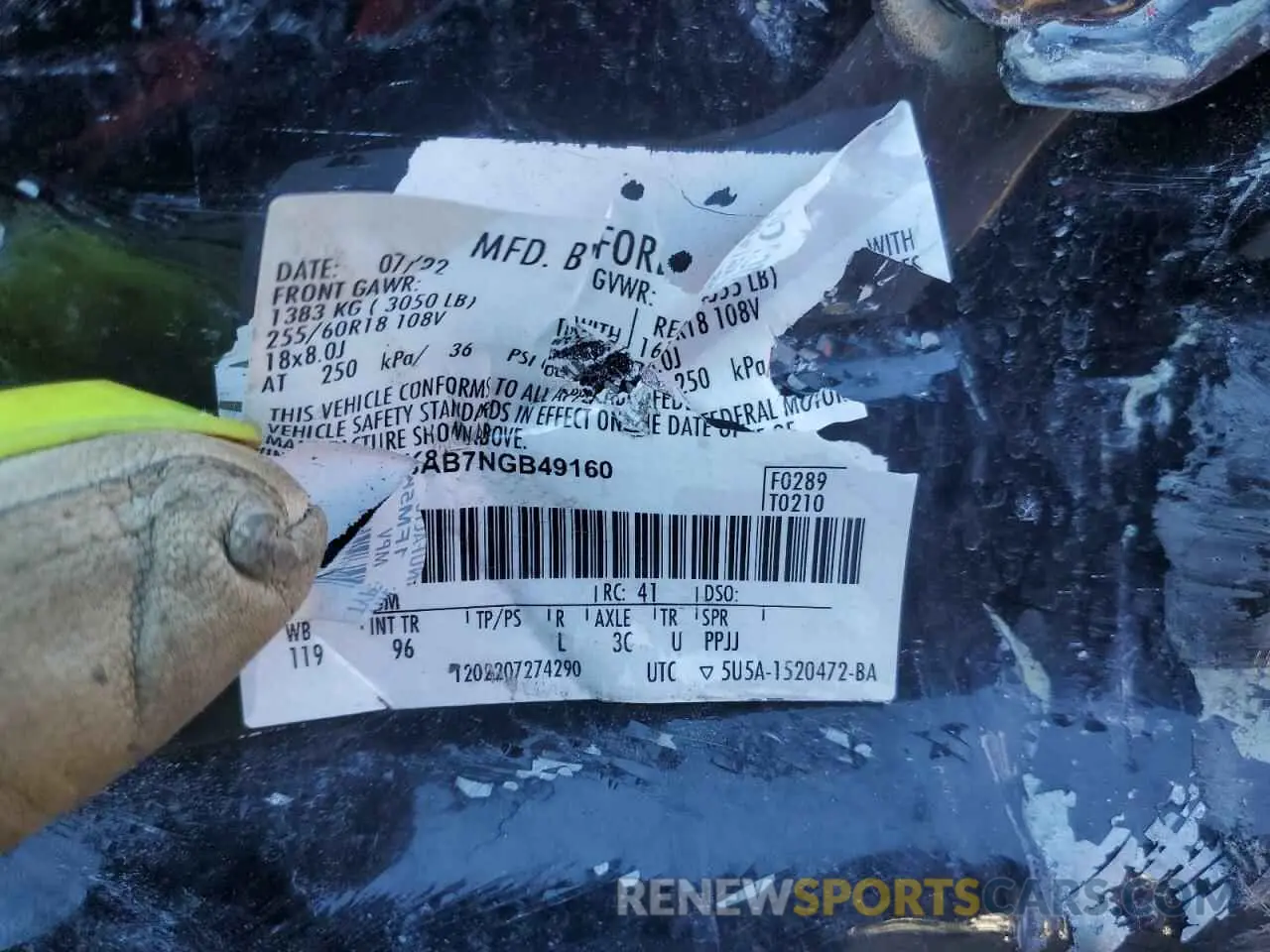 13 Photograph of a damaged car 1FM5K8AB7NGB49160 FORD EXPLORER 2022
