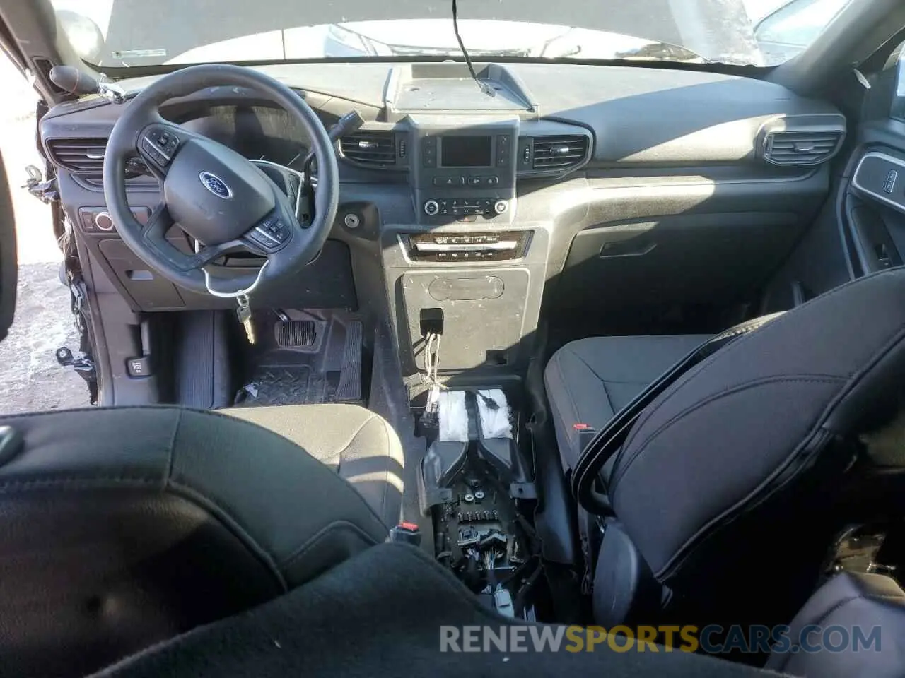 8 Photograph of a damaged car 1FM5K8AB7NGB49160 FORD EXPLORER 2022