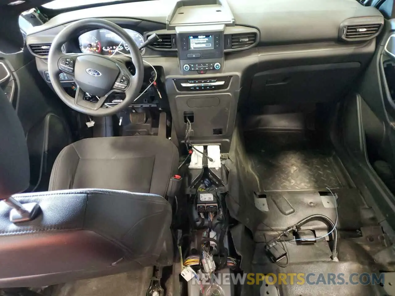 8 Photograph of a damaged car 1FM5K8AW5NNA03449 FORD EXPLORER 2022