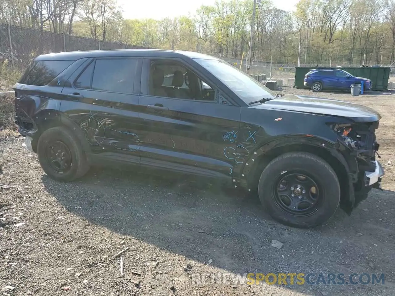 4 Photograph of a damaged car 1FM5K8AW7NNA13612 FORD EXPLORER 2022