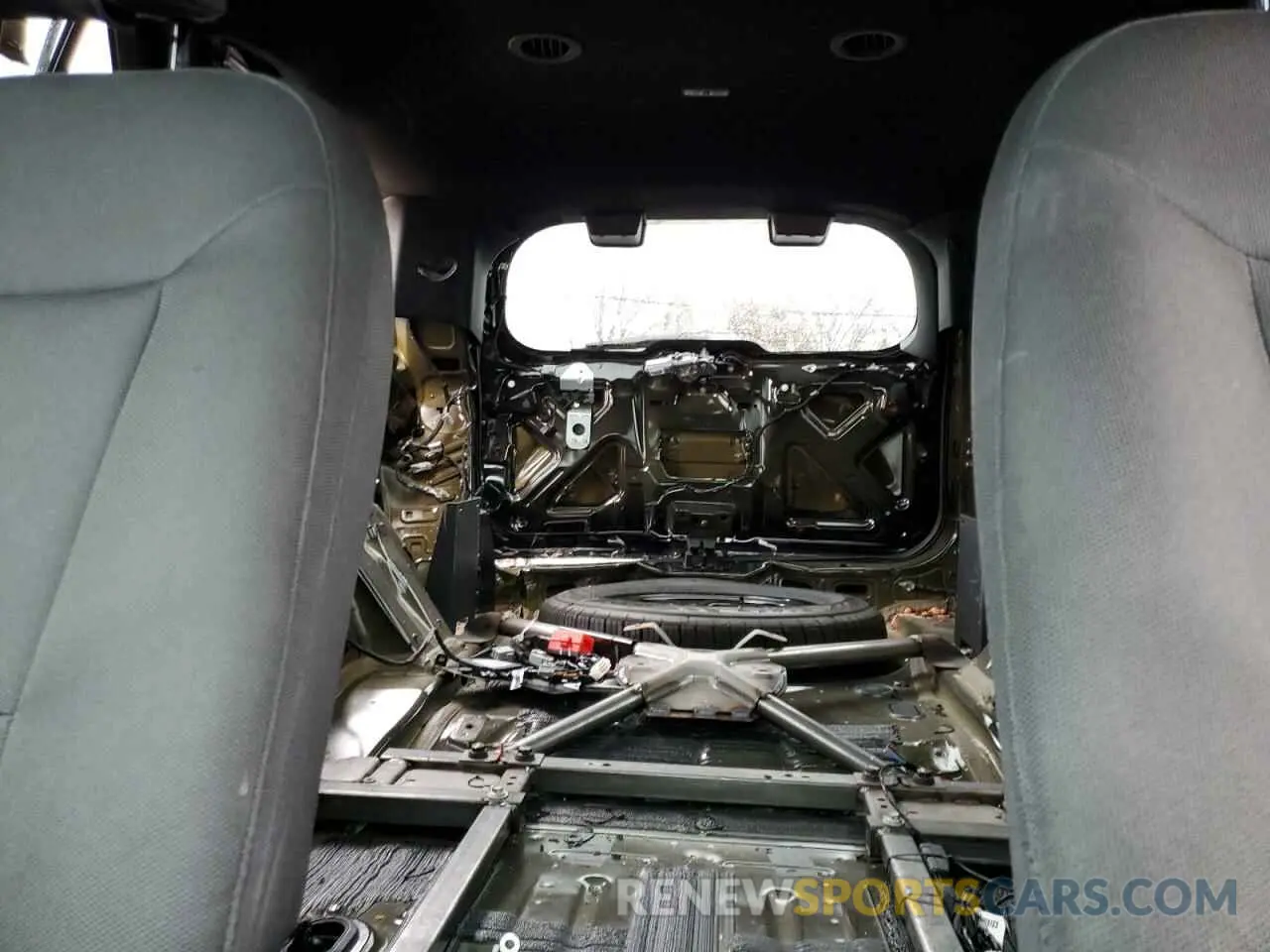 10 Photograph of a damaged car 1FM5K8AWXNNA08923 FORD EXPLORER 2022