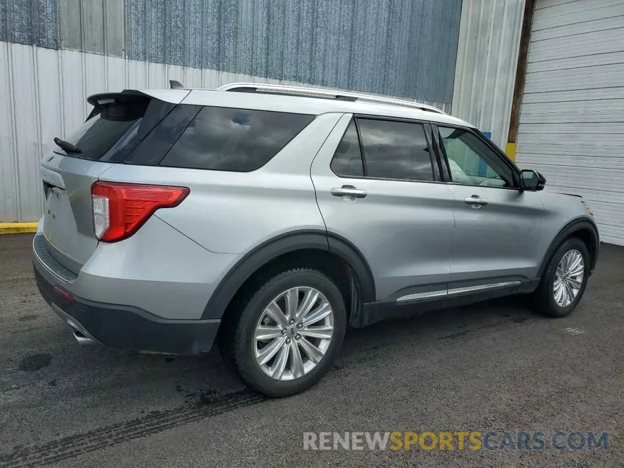3 Photograph of a damaged car 1FM5K8FWXNNA04413 FORD EXPLORER 2022