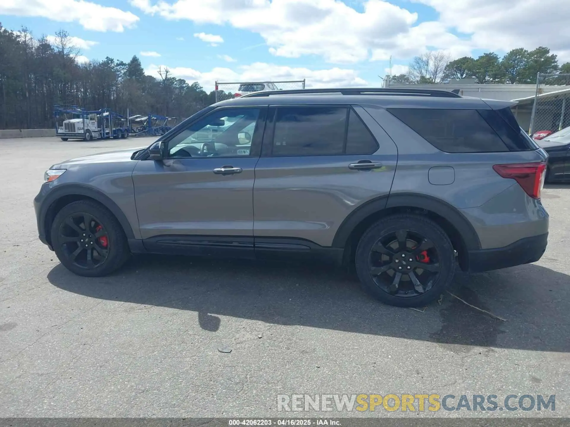 14 Photograph of a damaged car 1FM5K8GC0NGA45819 FORD EXPLORER 2022