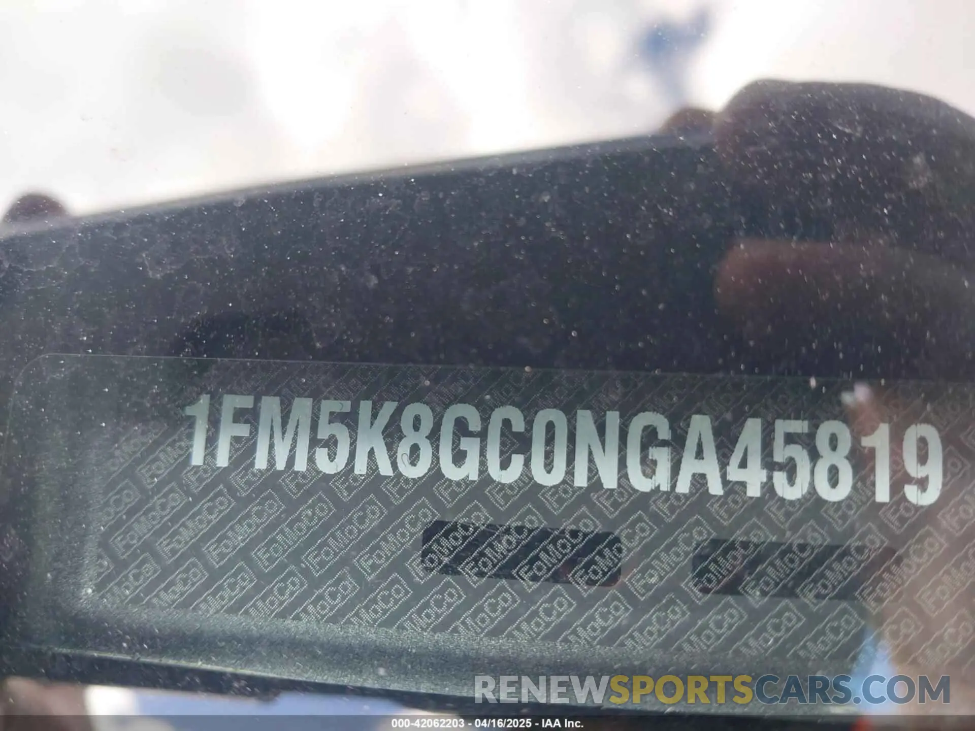 17 Photograph of a damaged car 1FM5K8GC0NGA45819 FORD EXPLORER 2022