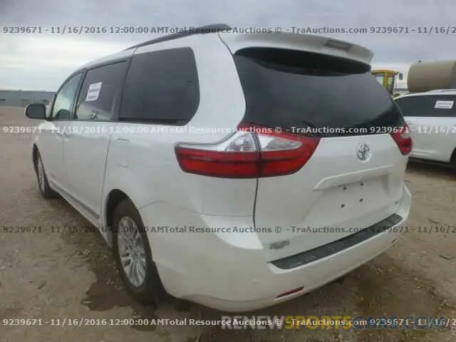 4 Photograph of a damaged car 1FM5K8GC0NGA46825 FORD EXPLORER 2022
