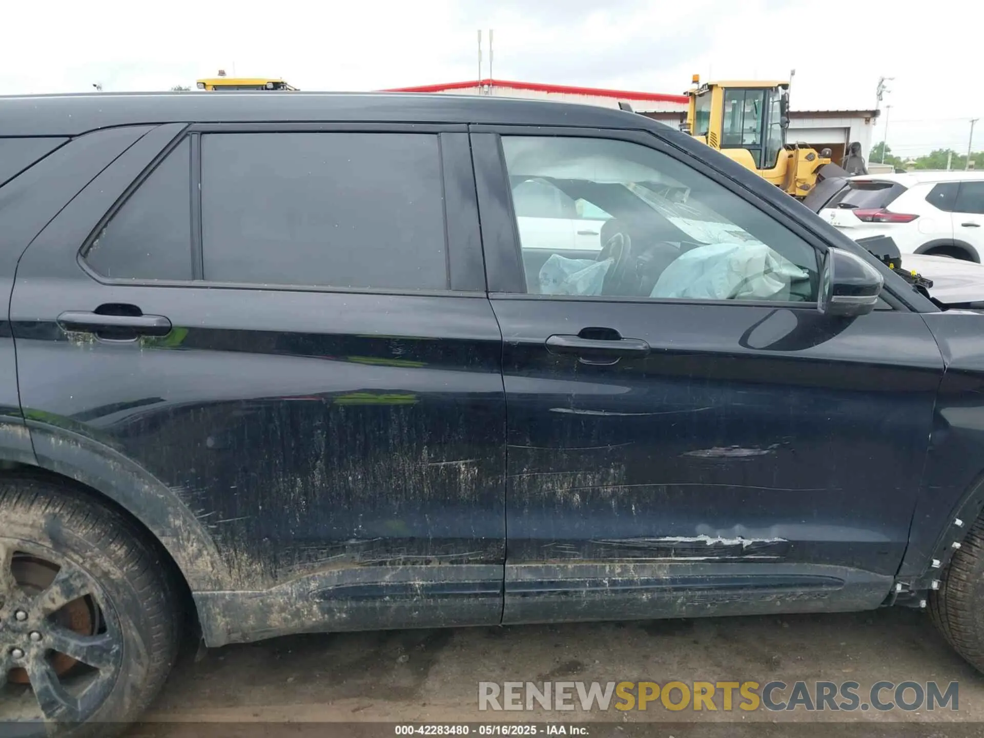 14 Photograph of a damaged car 1FM5K8GC1NGB83871 FORD EXPLORER 2022