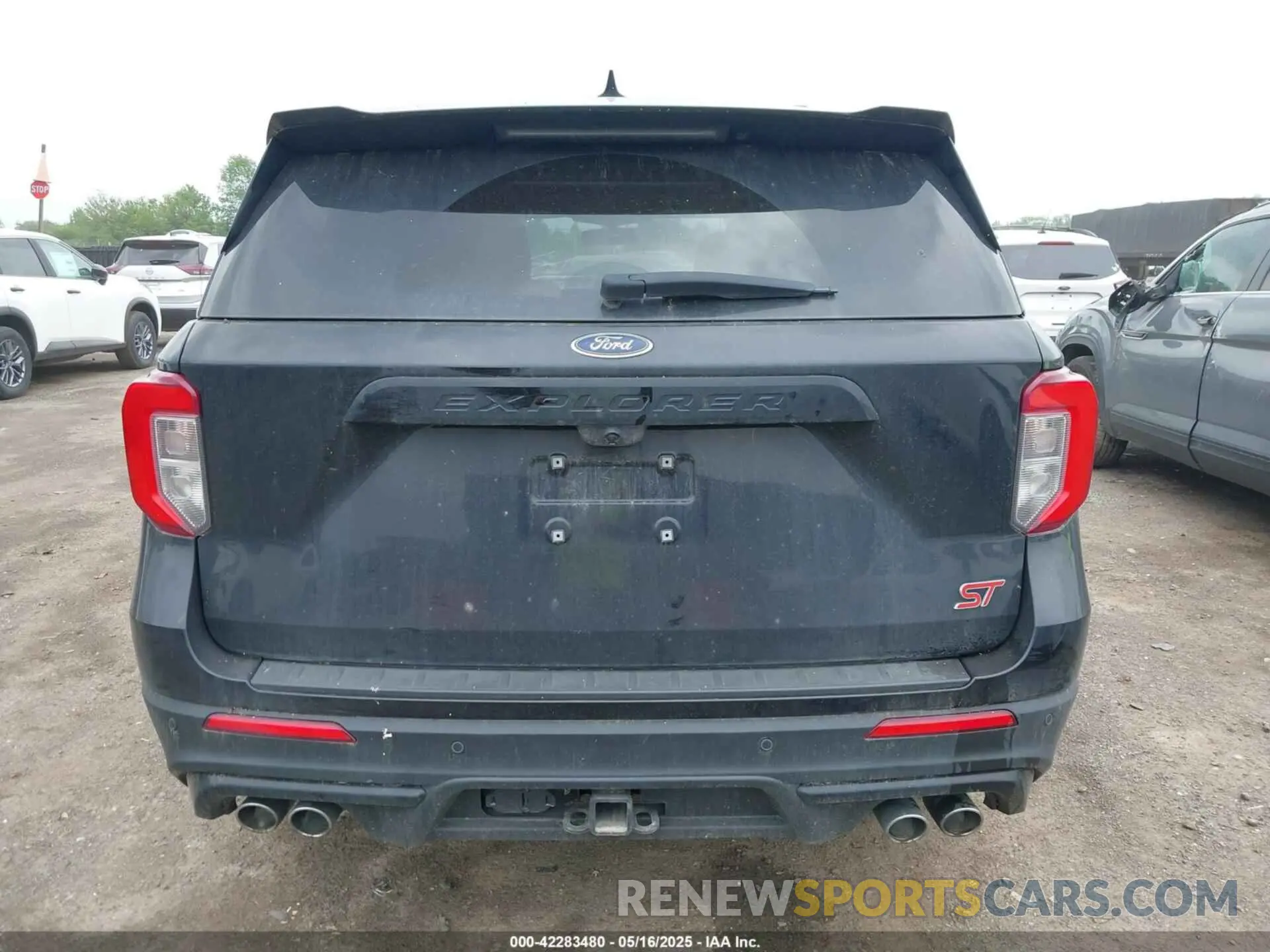17 Photograph of a damaged car 1FM5K8GC1NGB83871 FORD EXPLORER 2022