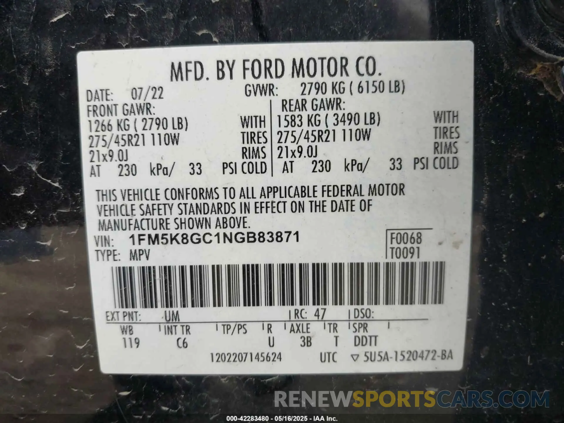 9 Photograph of a damaged car 1FM5K8GC1NGB83871 FORD EXPLORER 2022
