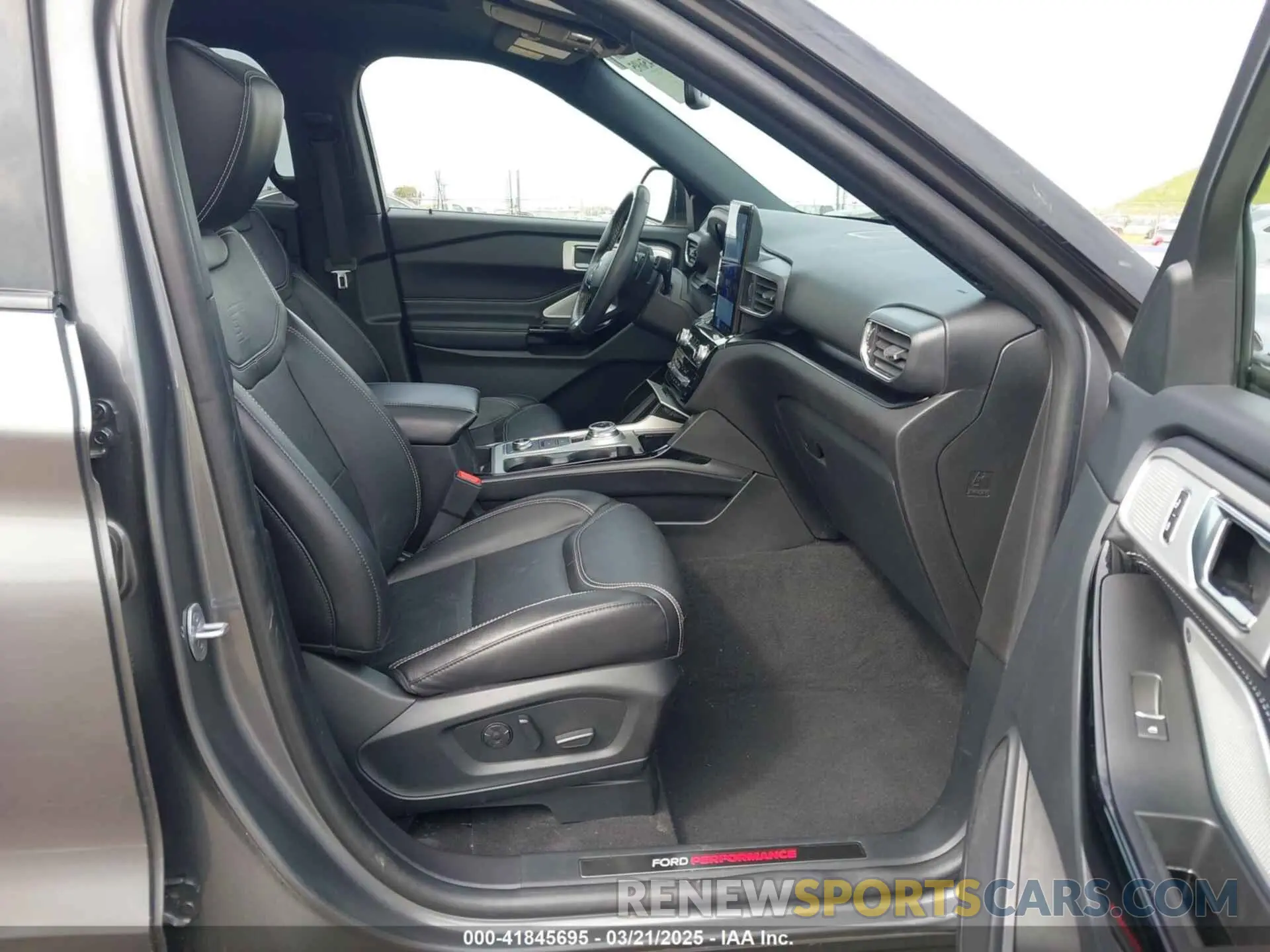 5 Photograph of a damaged car 1FM5K8GCXNGC20898 FORD EXPLORER 2022