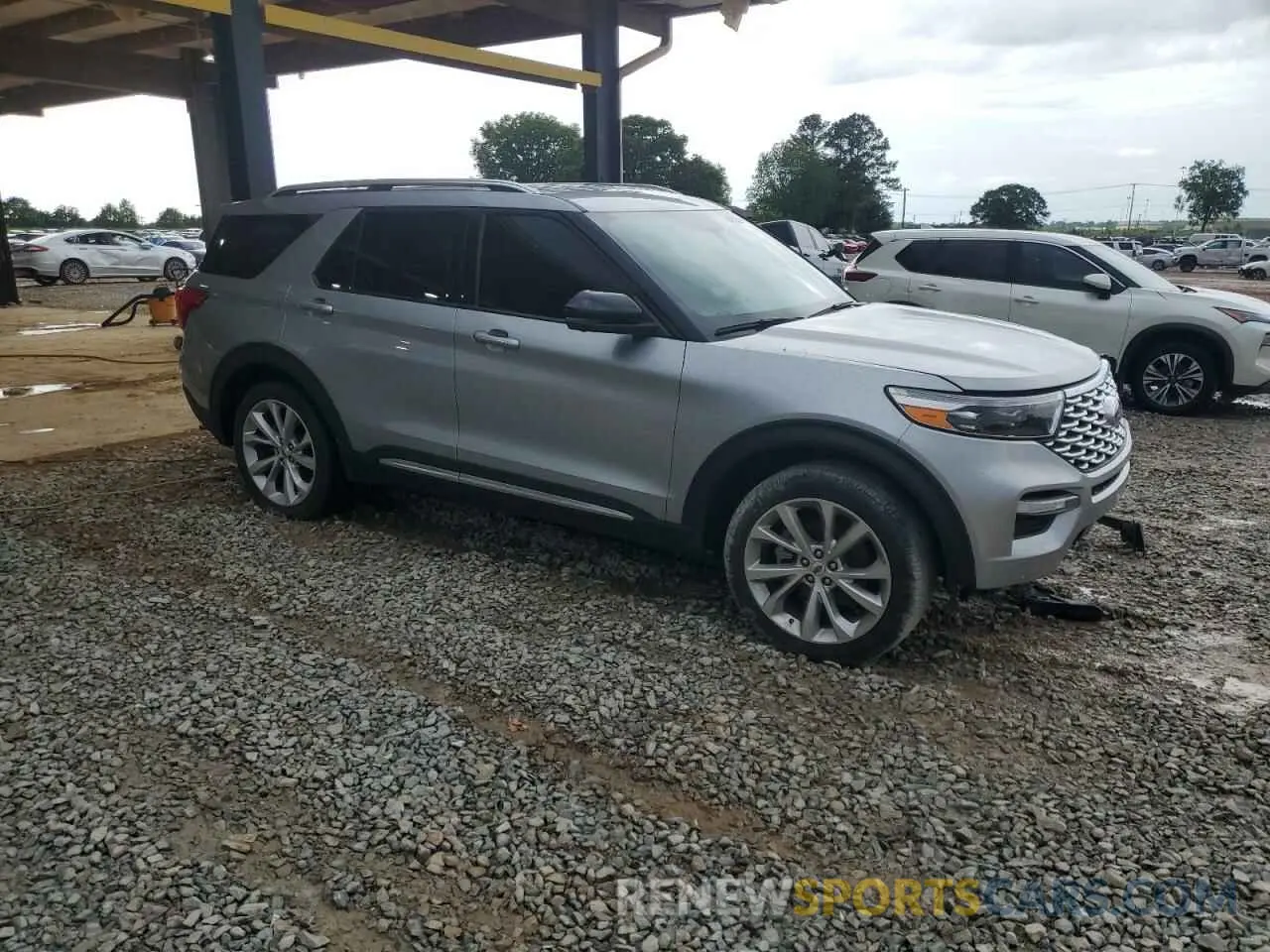 4 Photograph of a damaged car 1FM5K8HC6NGB95805 FORD EXPLORER 2022