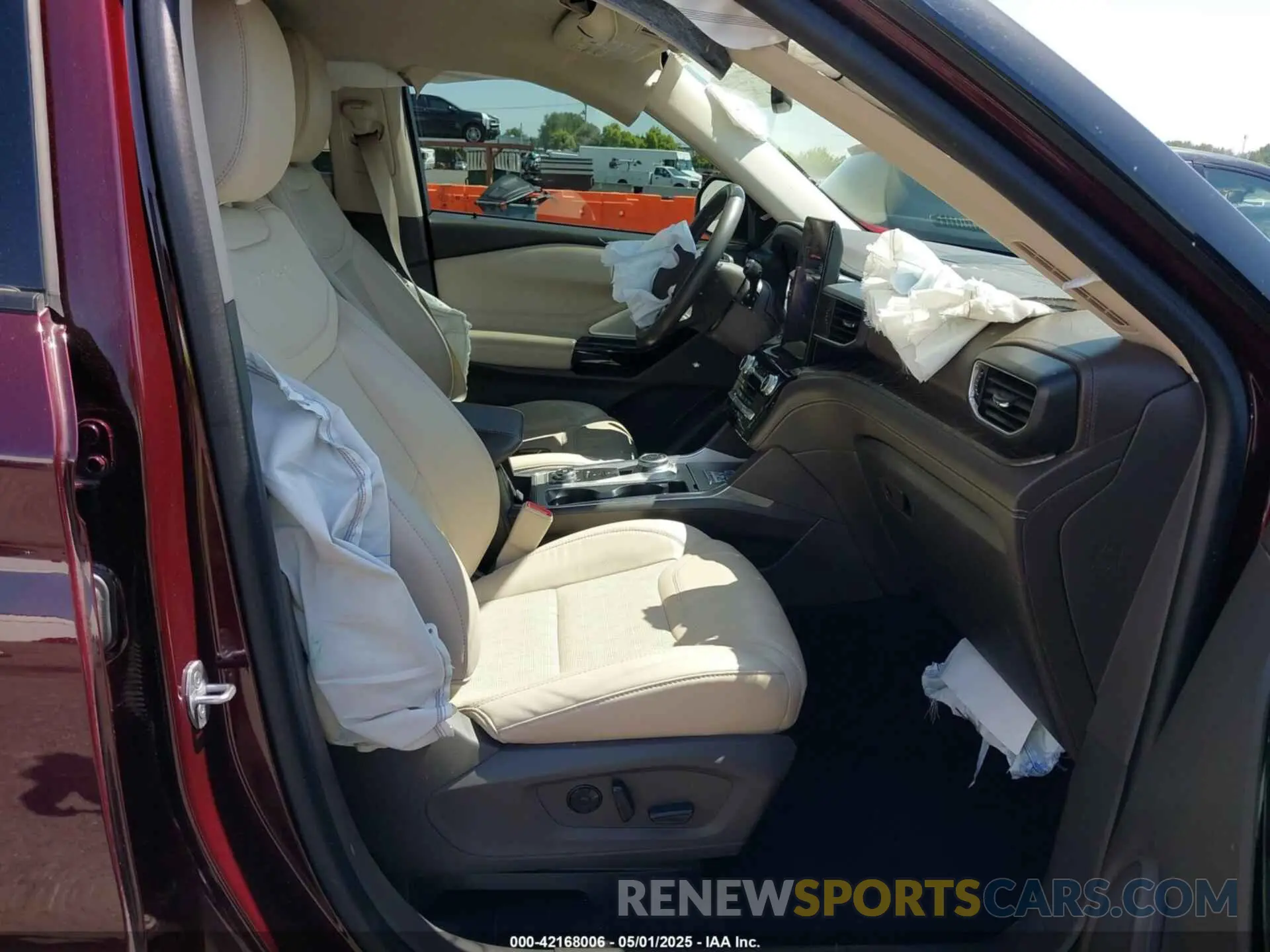 5 Photograph of a damaged car 1FM5K8HC7NGA22360 FORD EXPLORER 2022