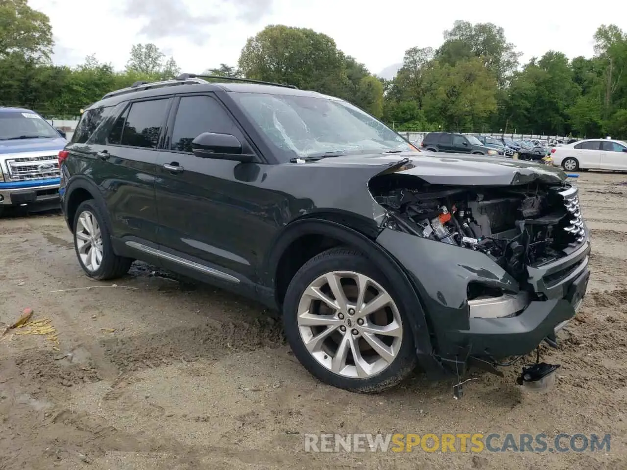 4 Photograph of a damaged car 1FM5K8HW0NNA08189 FORD EXPLORER 2022