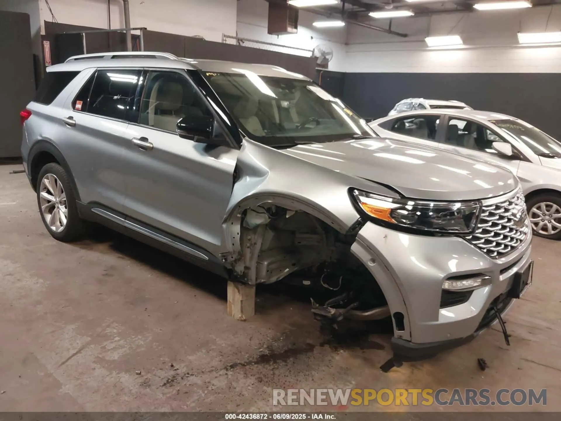 1 Photograph of a damaged car 1FM5K8HW3NNA10499 FORD EXPLORER 2022