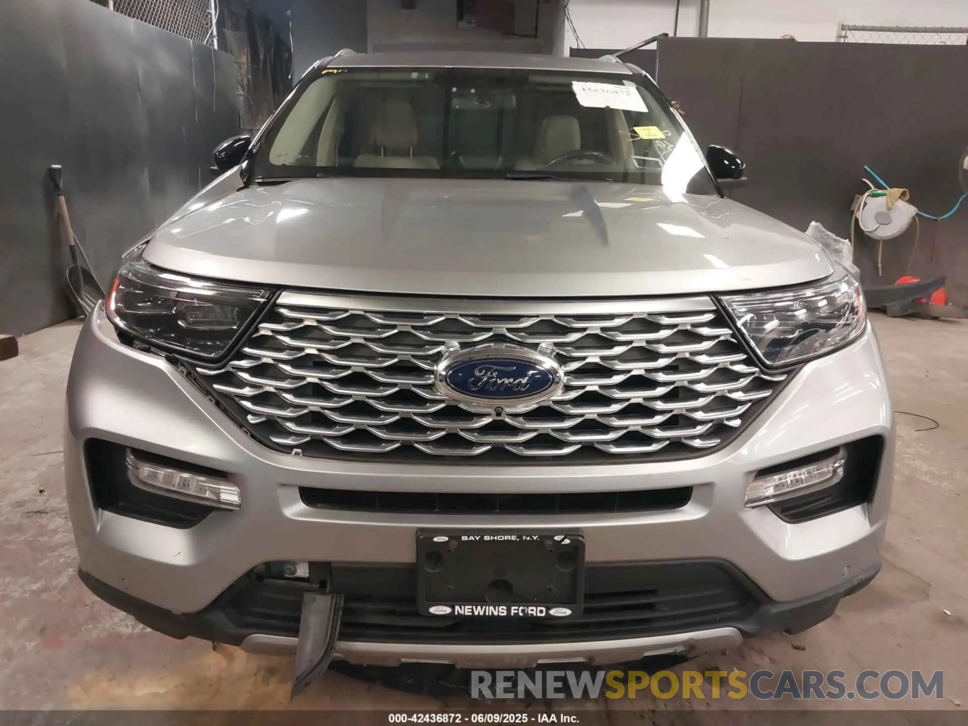 13 Photograph of a damaged car 1FM5K8HW3NNA10499 FORD EXPLORER 2022