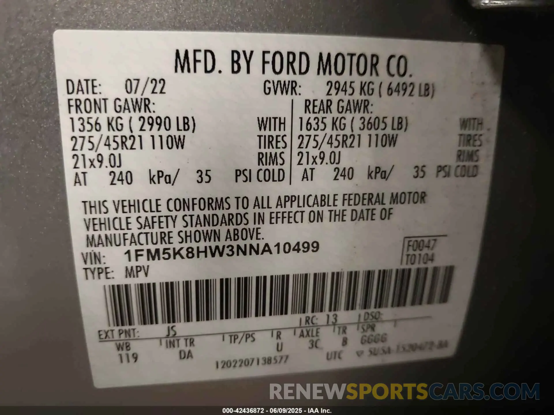 9 Photograph of a damaged car 1FM5K8HW3NNA10499 FORD EXPLORER 2022