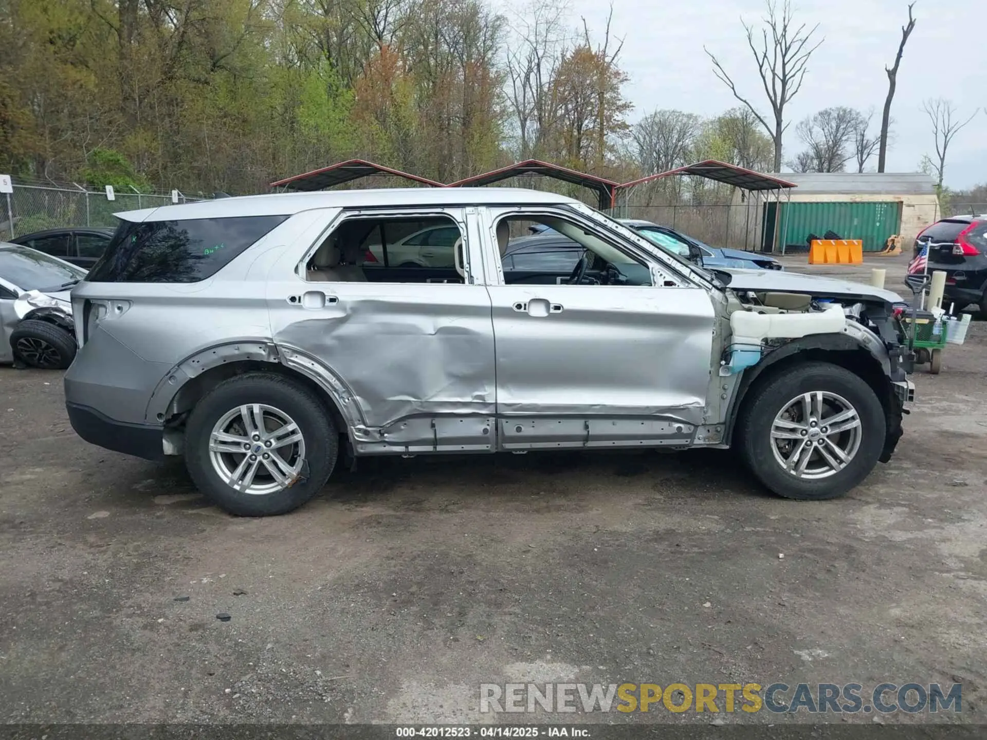 13 Photograph of a damaged car 1FMSK7BH9NGA08252 FORD EXPLORER 2022