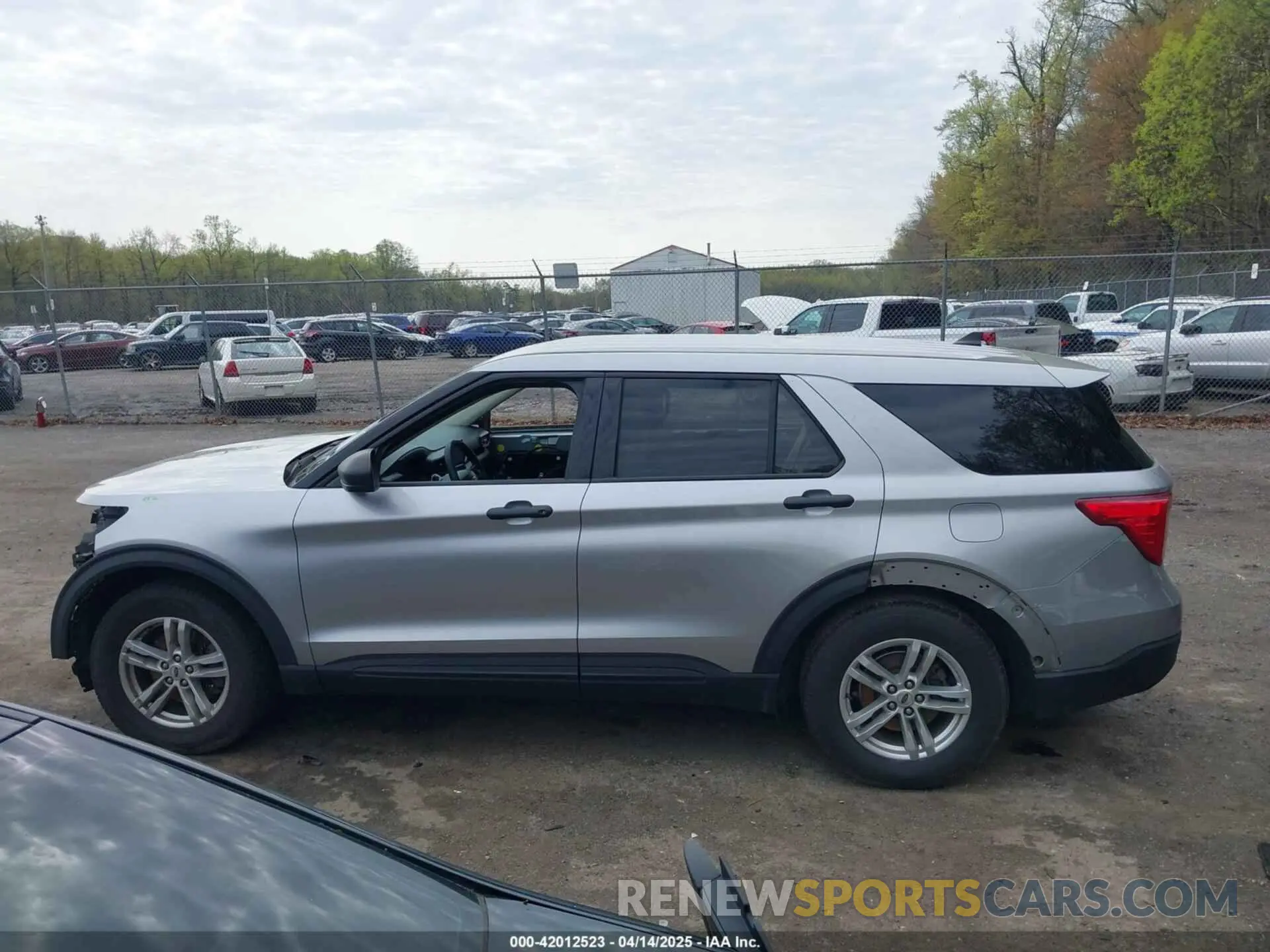 14 Photograph of a damaged car 1FMSK7BH9NGA08252 FORD EXPLORER 2022
