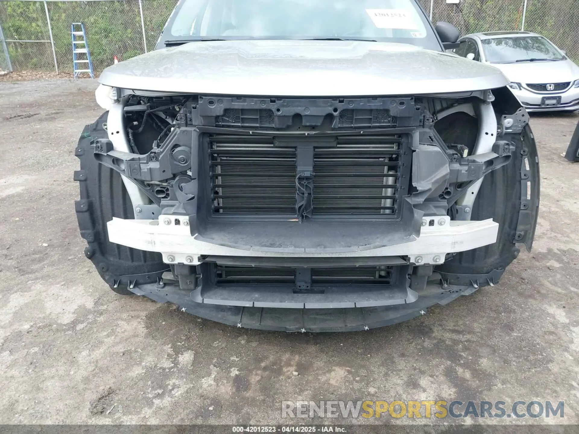 6 Photograph of a damaged car 1FMSK7BH9NGA08252 FORD EXPLORER 2022