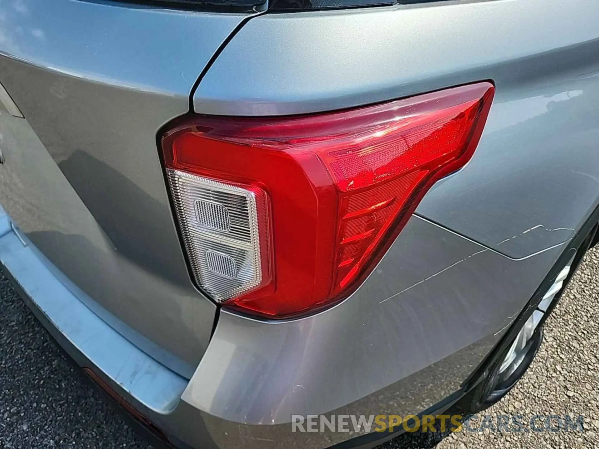 18 Photograph of a damaged car 1FMSK7BH9NGB29847 FORD EXPLORER 2022