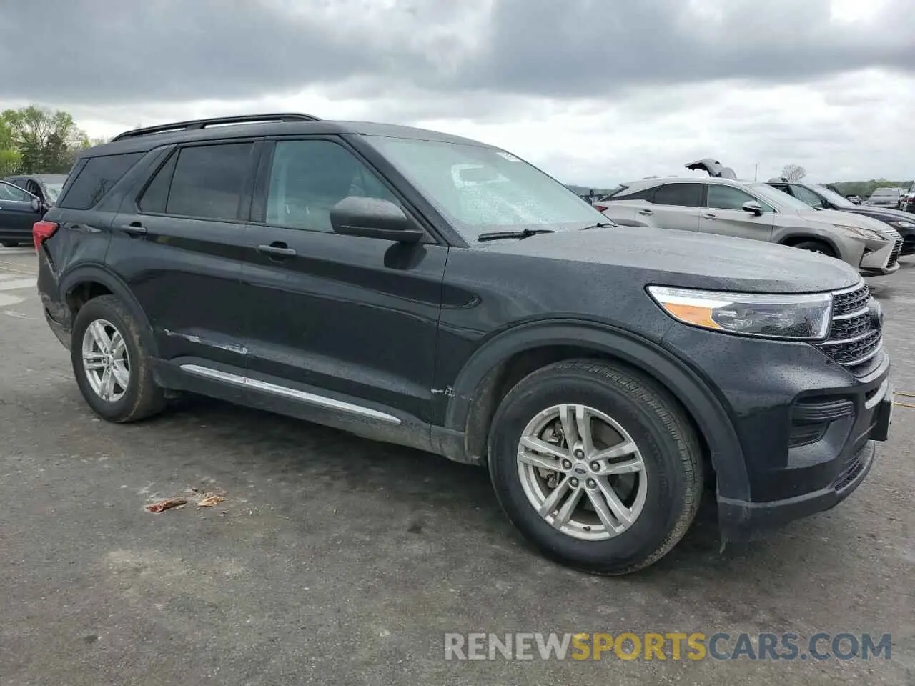 4 Photograph of a damaged car 1FMSK7DH0NGA97769 FORD EXPLORER 2022