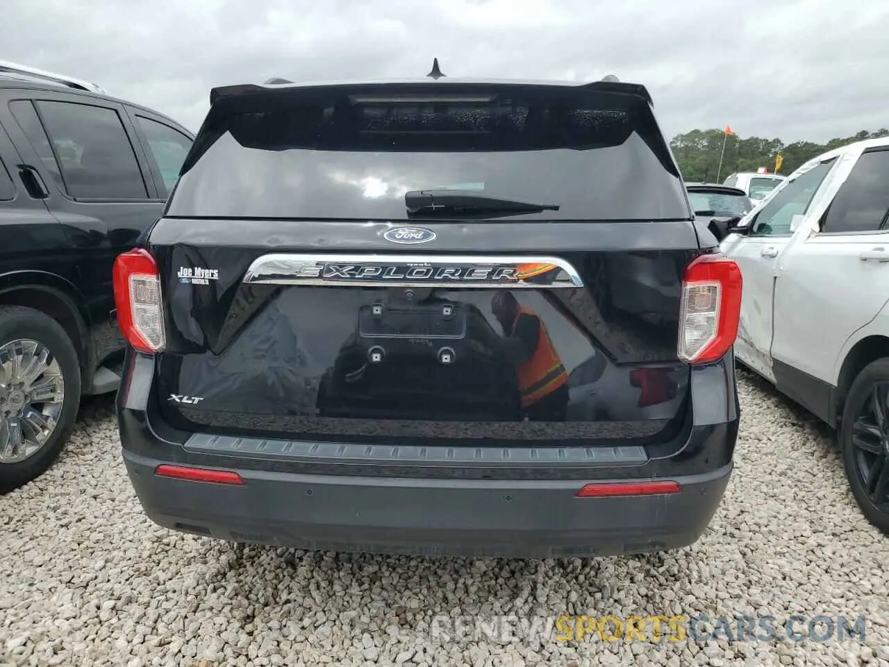 6 Photograph of a damaged car 1FMSK7DH1NGA30002 FORD EXPLORER 2022