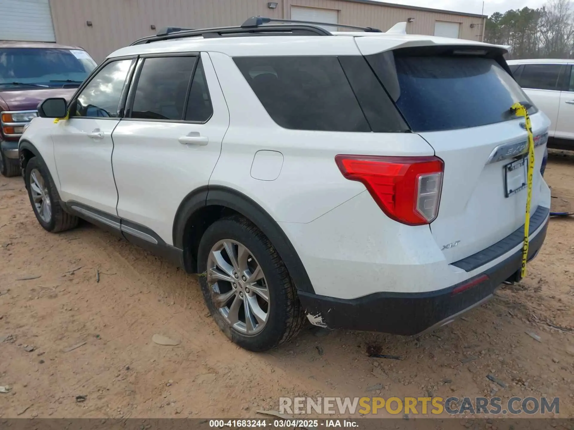 3 Photograph of a damaged car 1FMSK7DH1NGA36608 FORD EXPLORER 2022