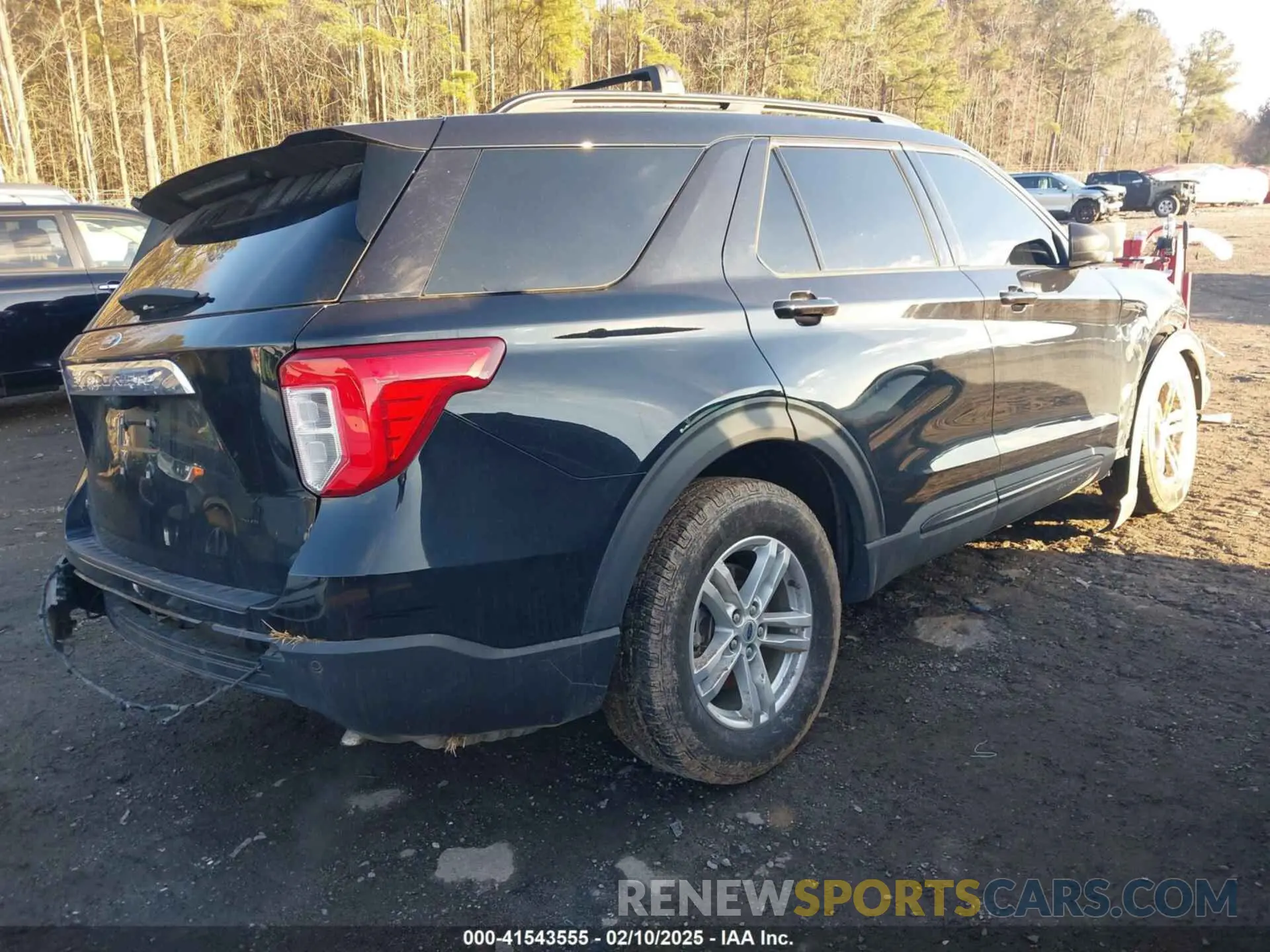 4 Photograph of a damaged car 1FMSK7DH1NGB07662 FORD EXPLORER 2022