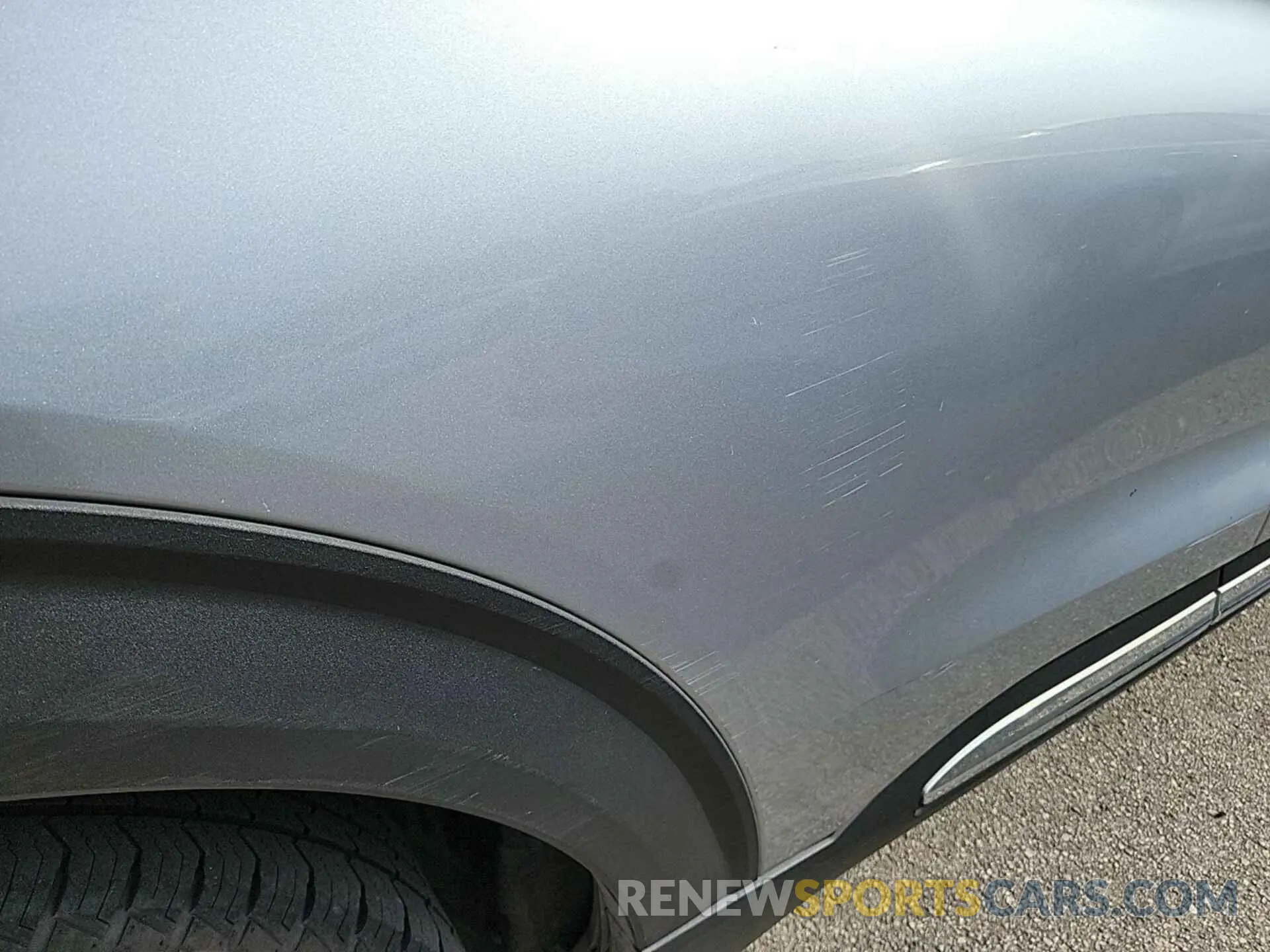 18 Photograph of a damaged car 1FMSK7DH1NGB20038 FORD EXPLORER 2022