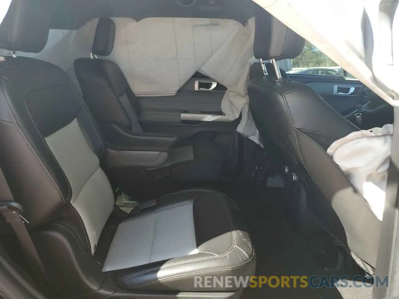 12 Photograph of a damaged car 1FMSK7DH1NGB34781 FORD EXPLORER 2022