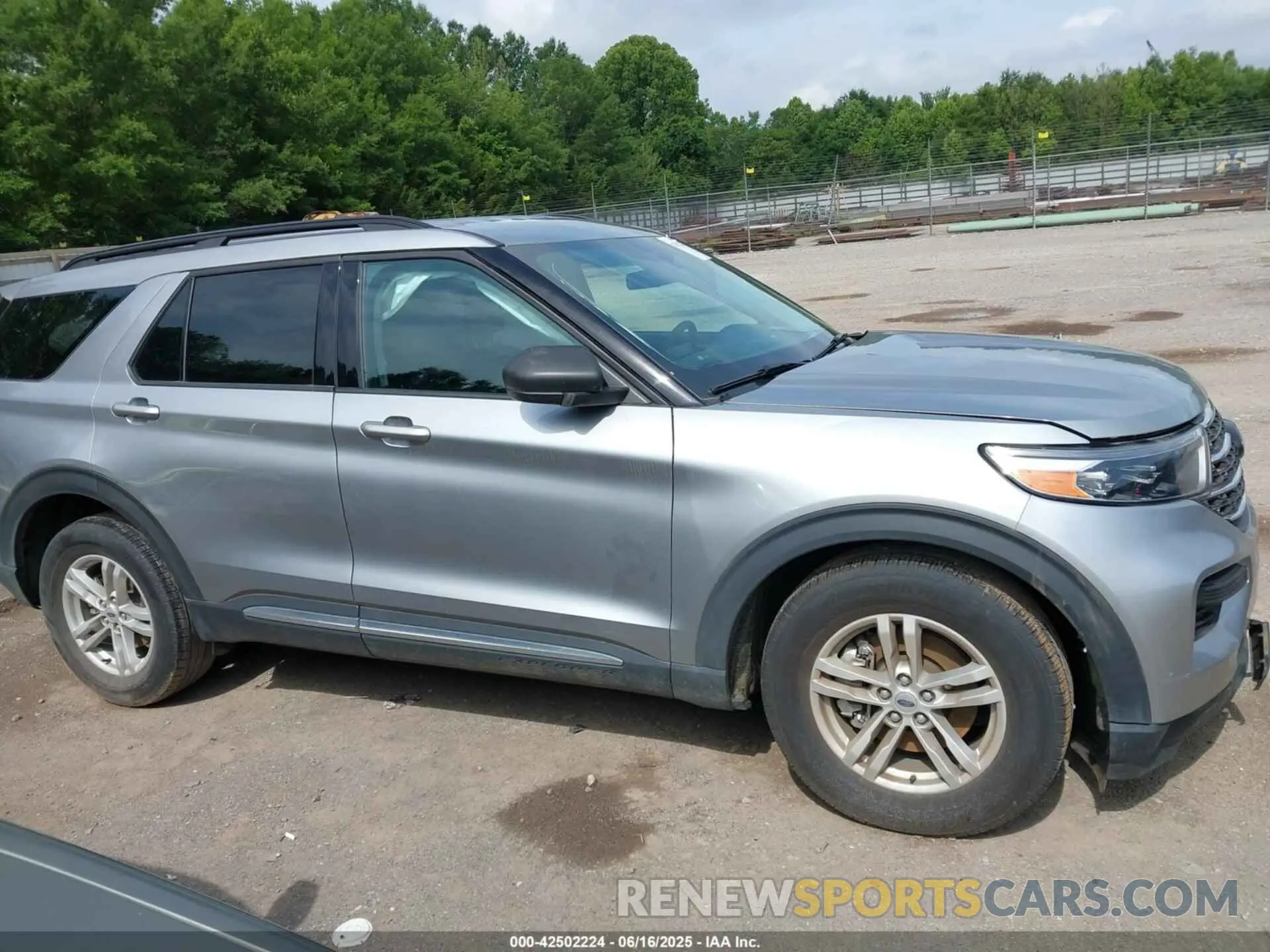 13 Photograph of a damaged car 1FMSK7DH1NGB54044 FORD EXPLORER 2022