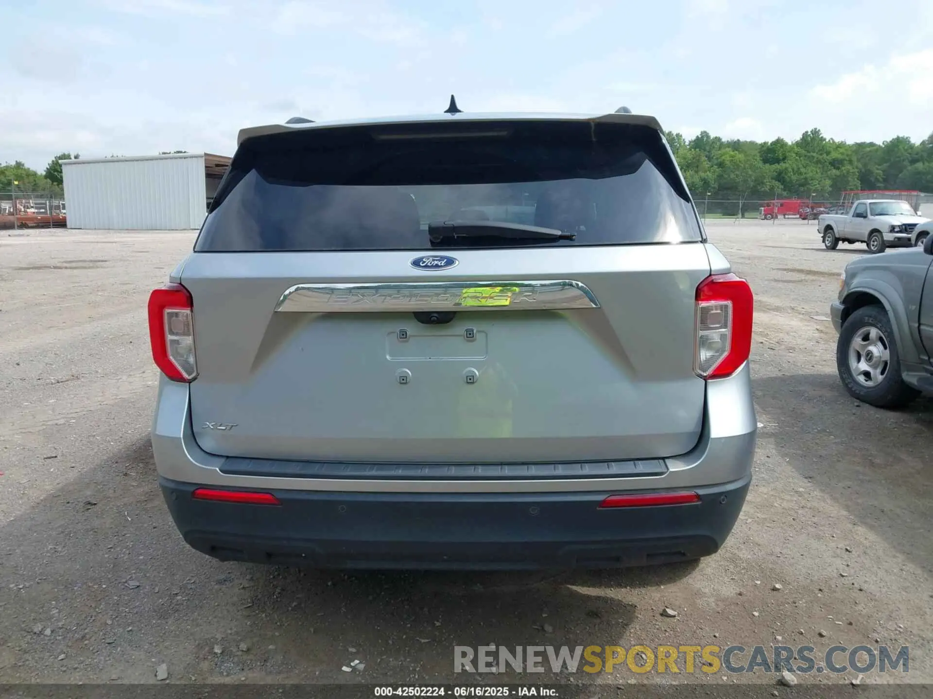 16 Photograph of a damaged car 1FMSK7DH1NGB54044 FORD EXPLORER 2022