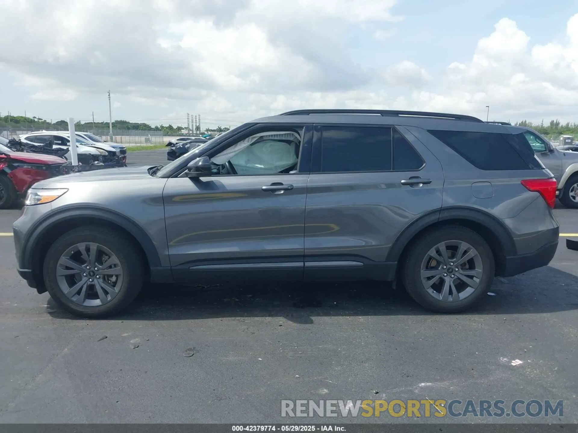 15 Photograph of a damaged car 1FMSK7DH2NGC46747 FORD EXPLORER 2022