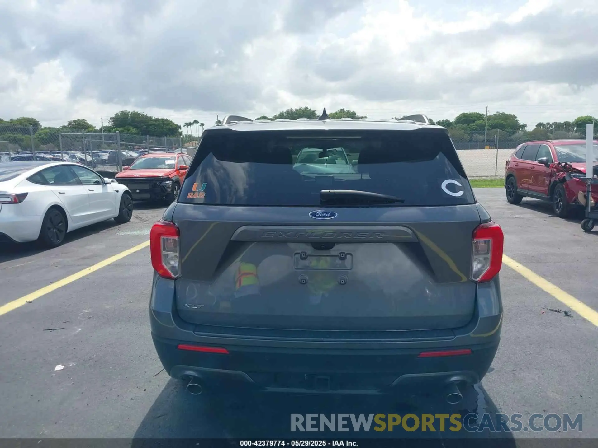 17 Photograph of a damaged car 1FMSK7DH2NGC46747 FORD EXPLORER 2022