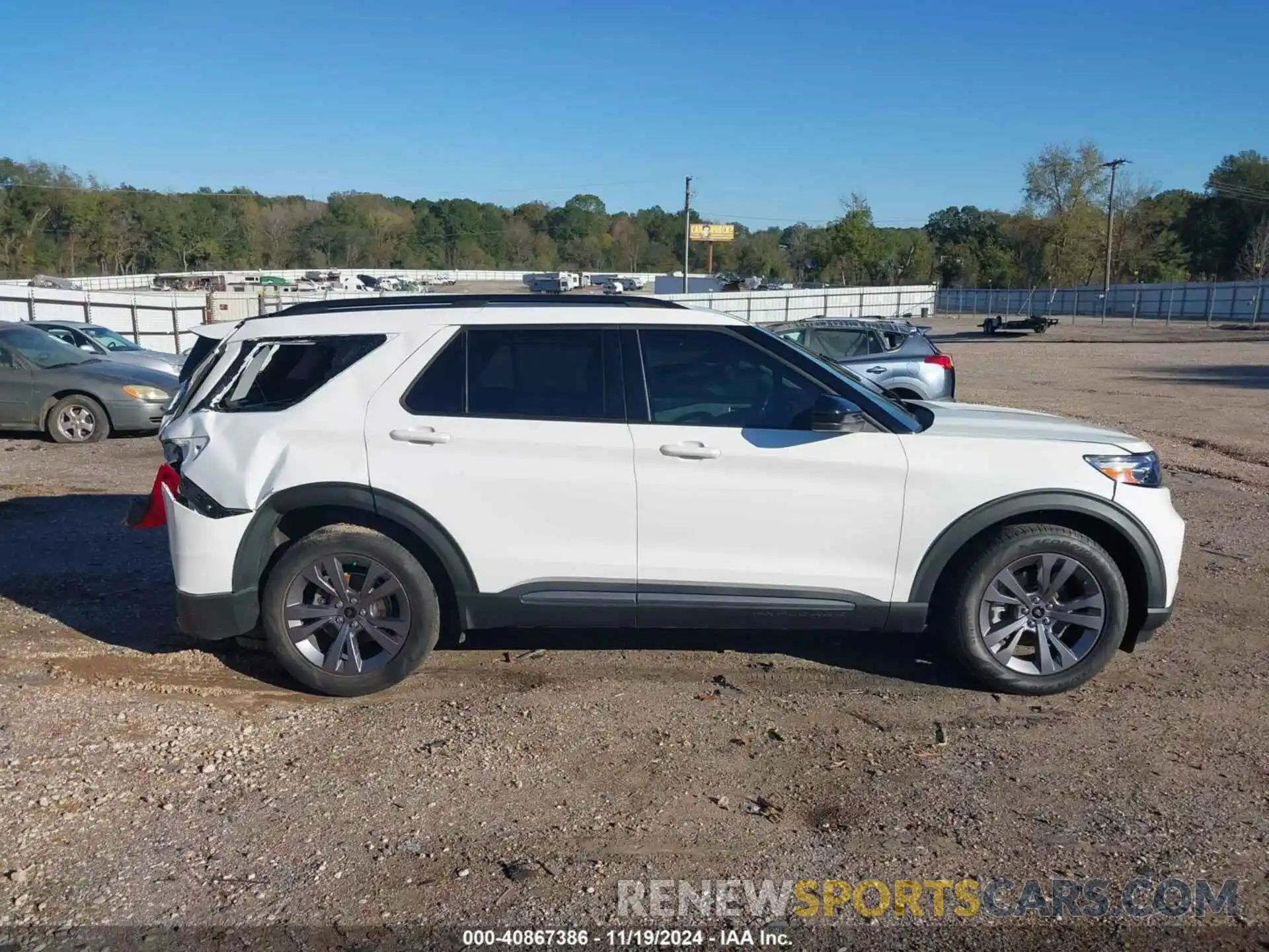 14 Photograph of a damaged car 1FMSK7DH3NGA09295 FORD EXPLORER 2022