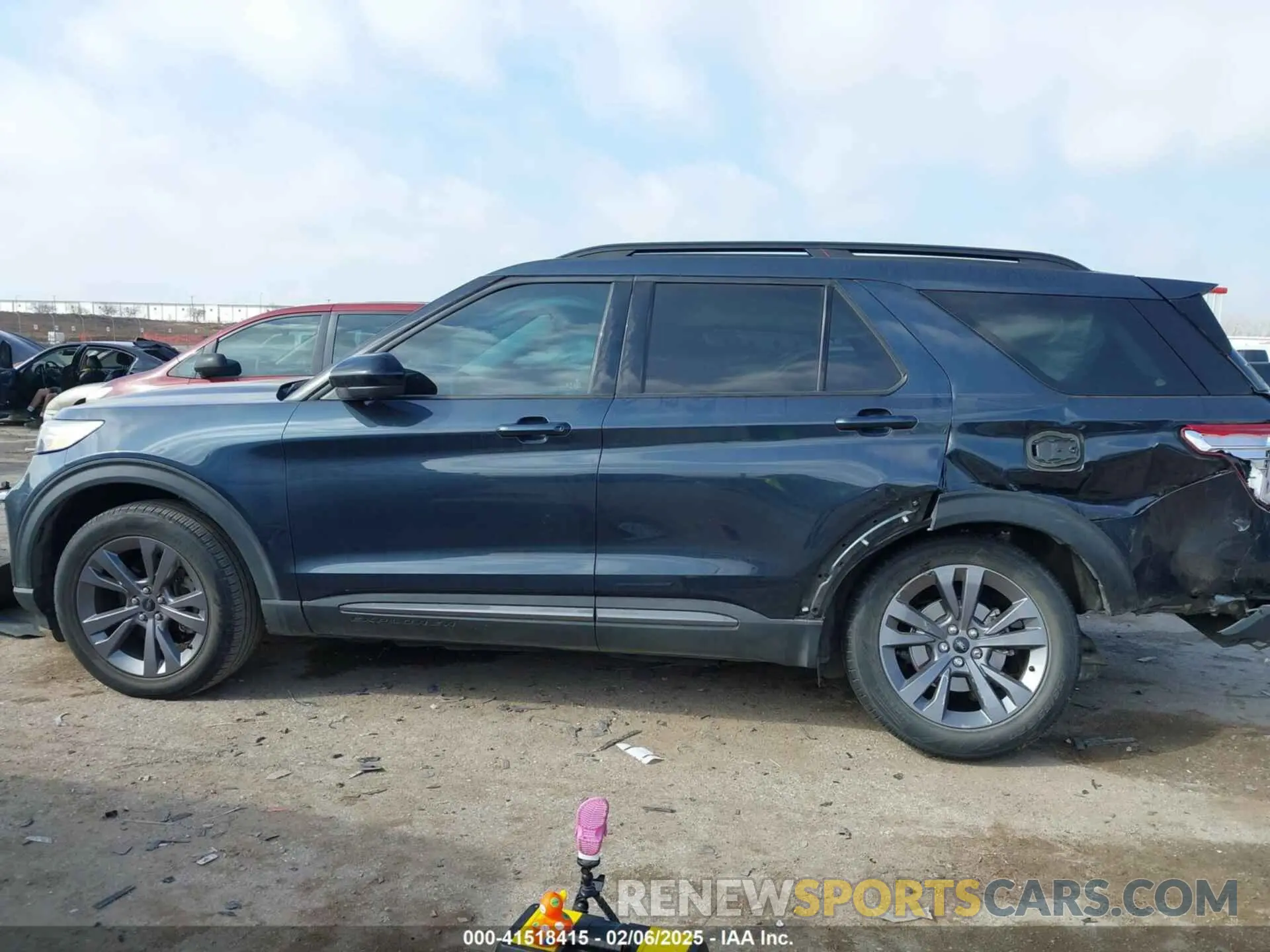 14 Photograph of a damaged car 1FMSK7DH3NGA14352 FORD EXPLORER 2022