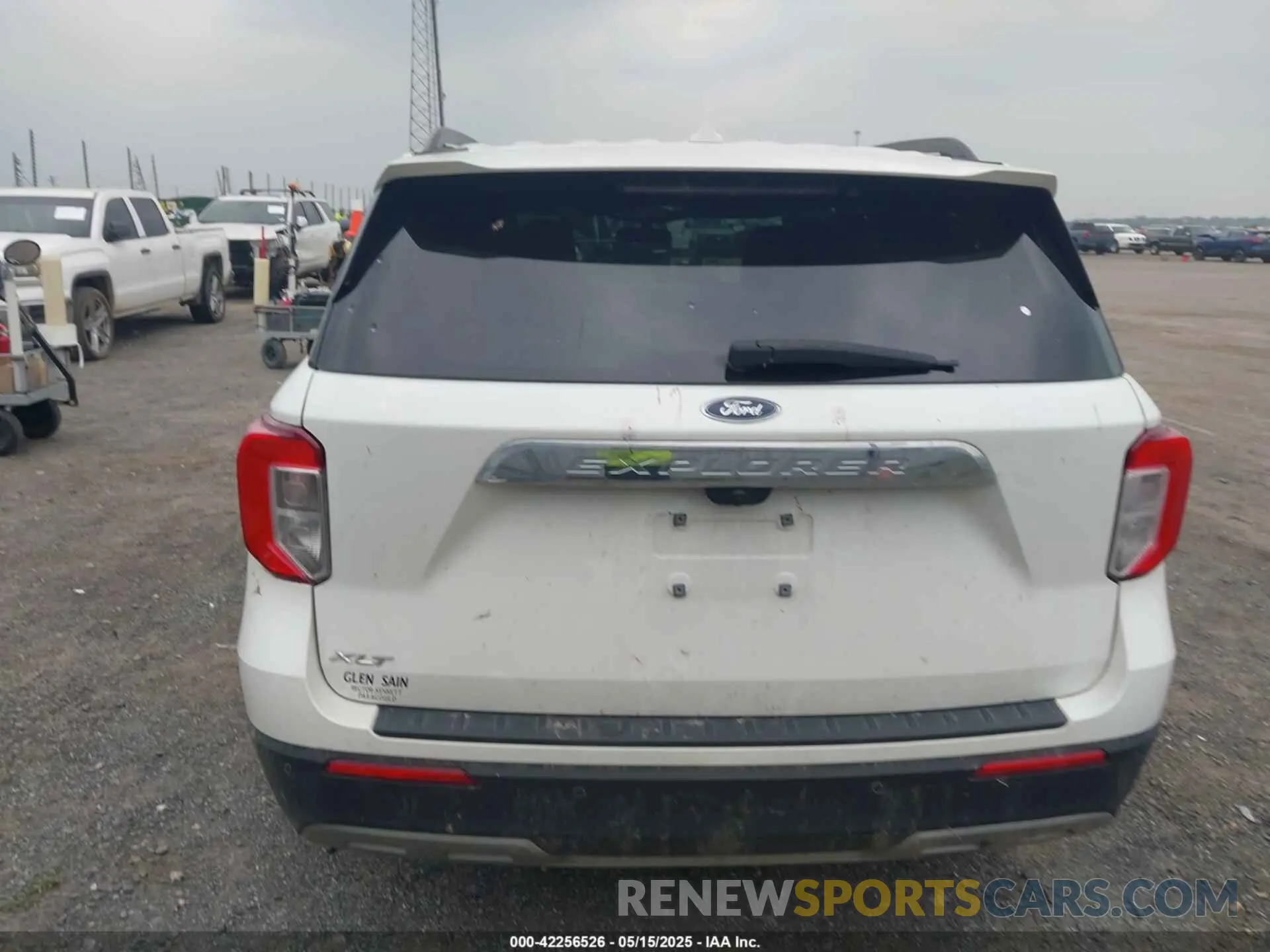 17 Photograph of a damaged car 1FMSK7DH3NGC41301 FORD EXPLORER 2022