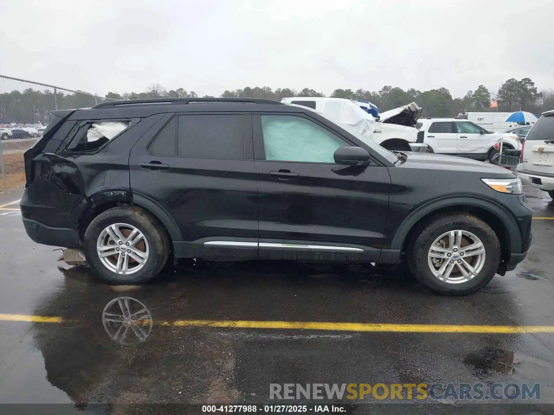 13 Photograph of a damaged car 1FMSK7DH5NGB00651 FORD EXPLORER 2022