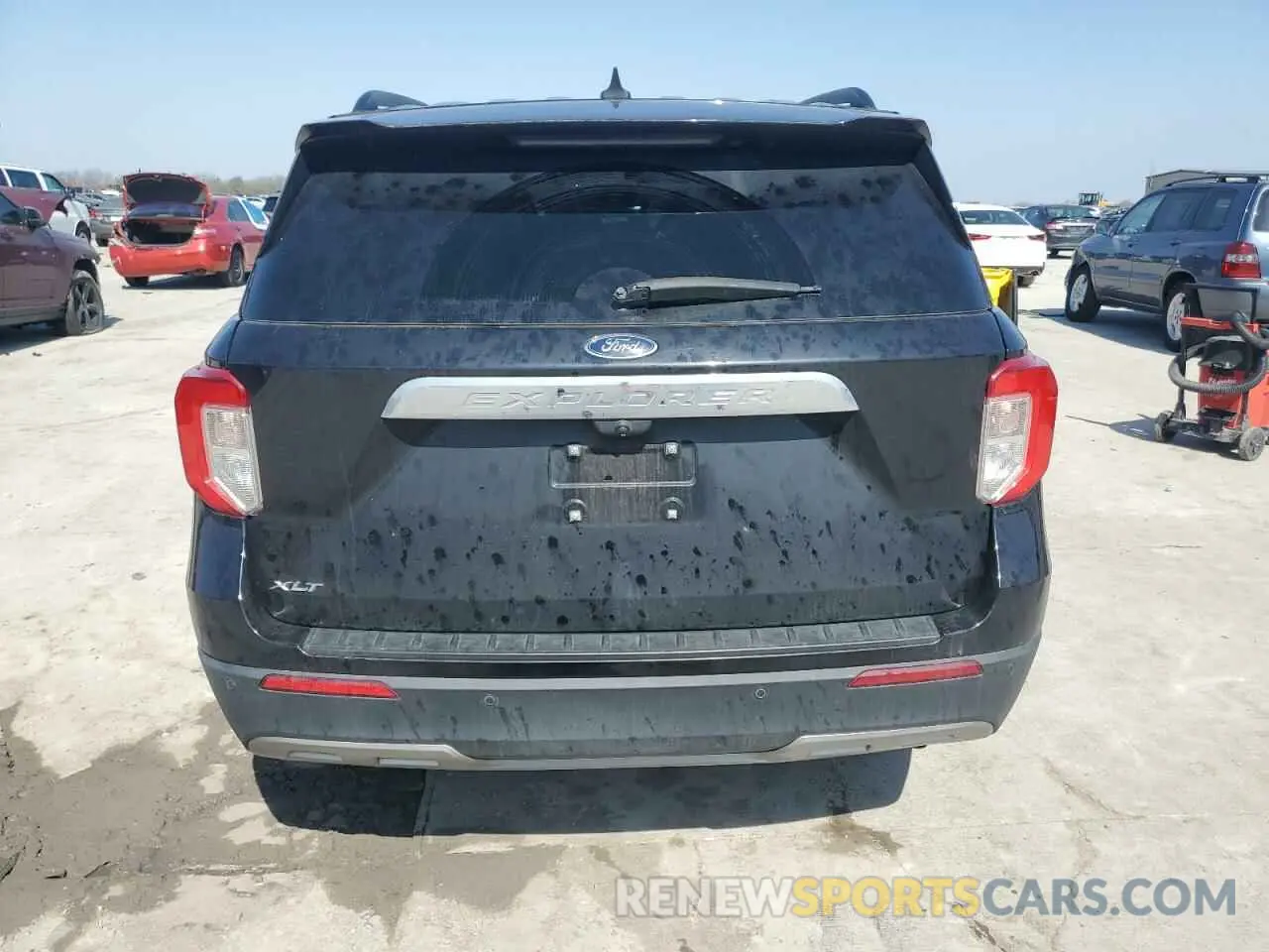 6 Photograph of a damaged car 1FMSK7DH6NGA39942 FORD EXPLORER 2022