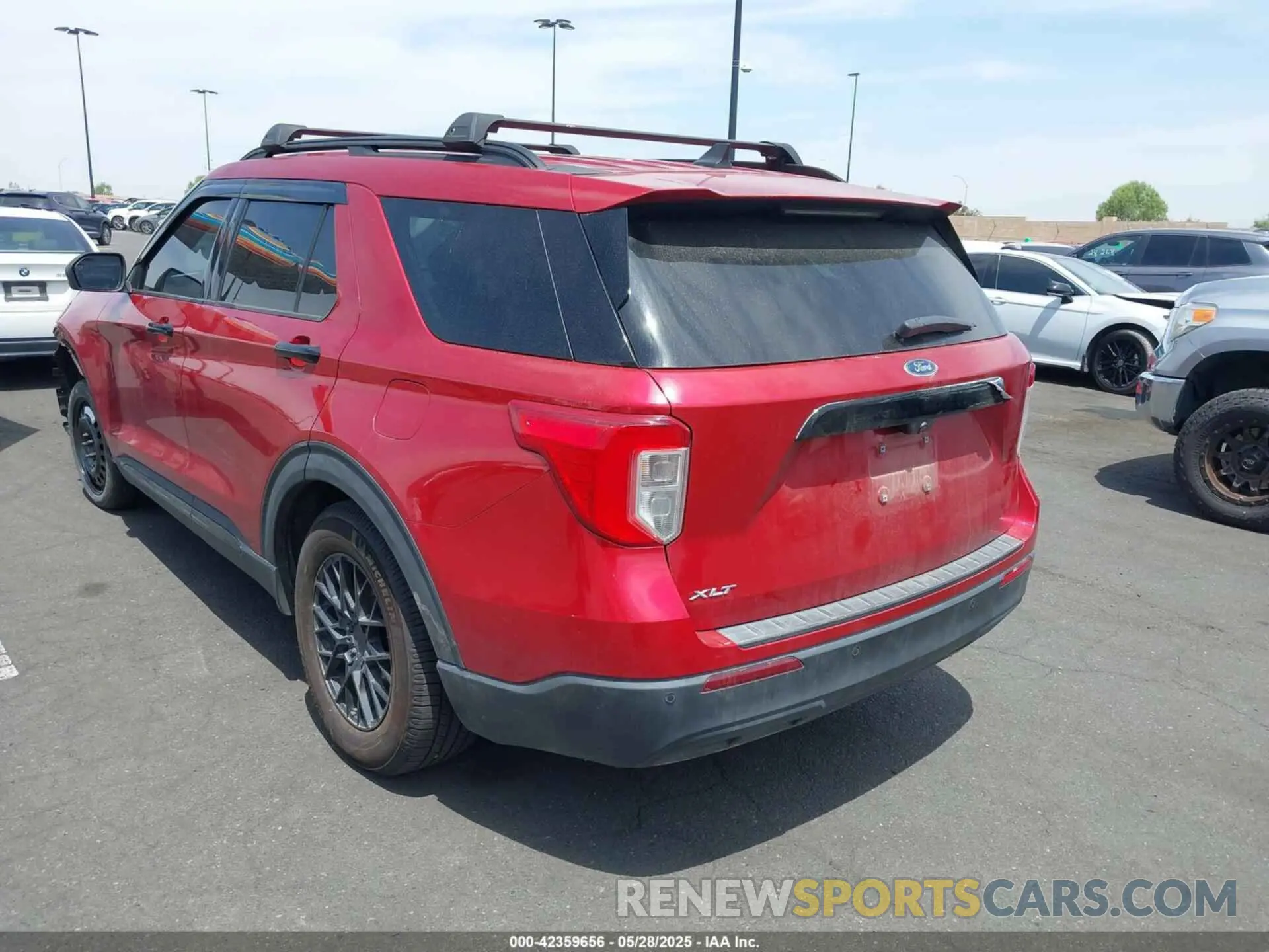 3 Photograph of a damaged car 1FMSK7DH7NGA14385 FORD EXPLORER 2022