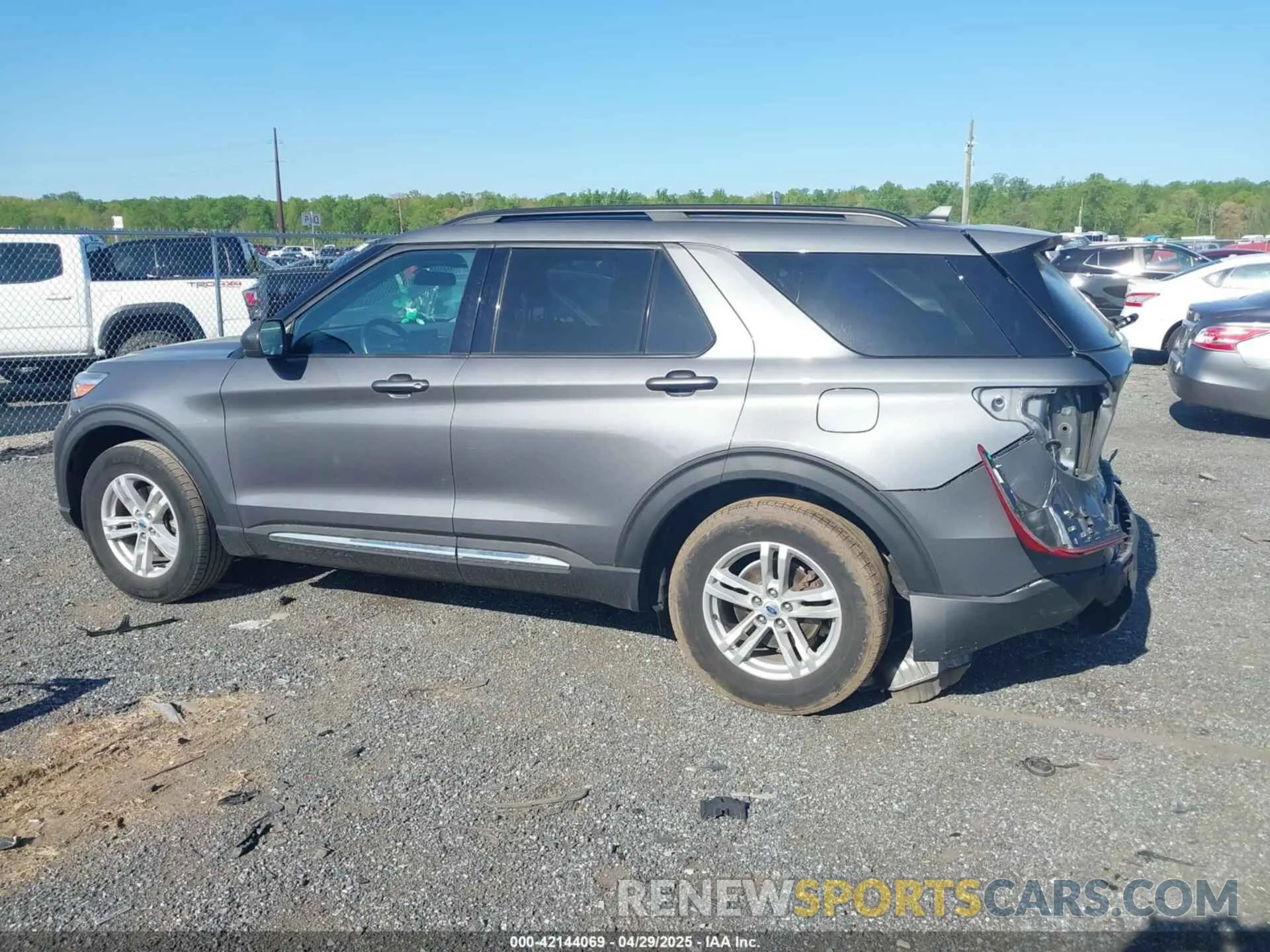 14 Photograph of a damaged car 1FMSK7DH7NGB67316 FORD EXPLORER 2022