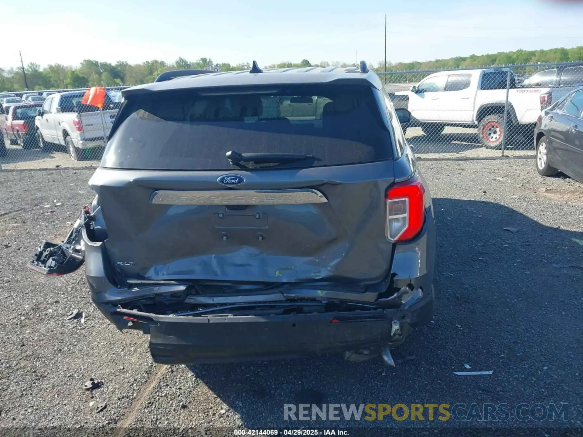 16 Photograph of a damaged car 1FMSK7DH7NGB67316 FORD EXPLORER 2022