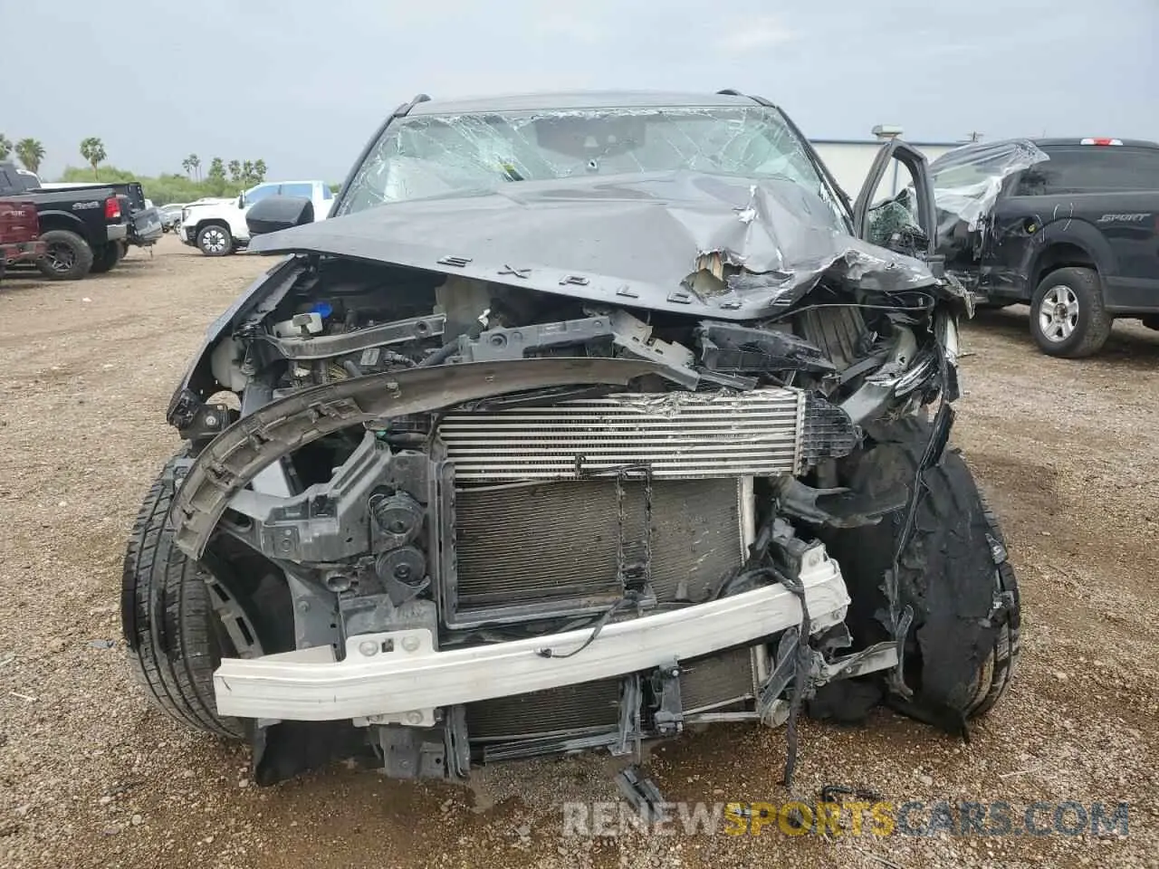 5 Photograph of a damaged car 1FMSK7DH8NGA33169 FORD EXPLORER 2022
