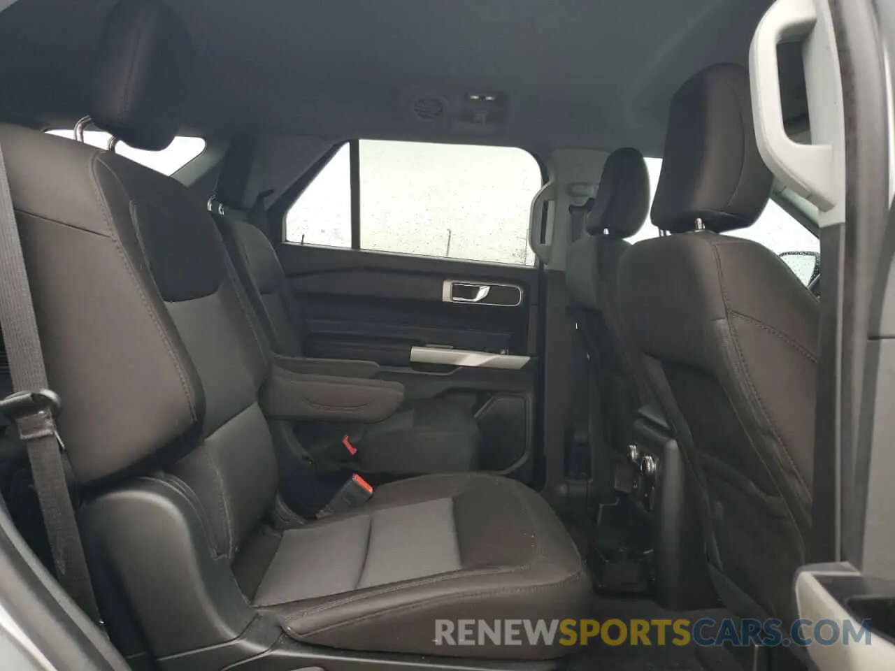 11 Photograph of a damaged car 1FMSK7DH8NGA81304 FORD EXPLORER 2022