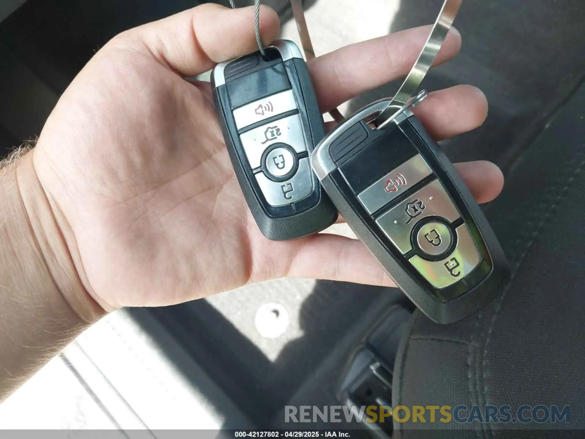 11 Photograph of a damaged car 1FMSK7DH8NGB09893 FORD EXPLORER 2022