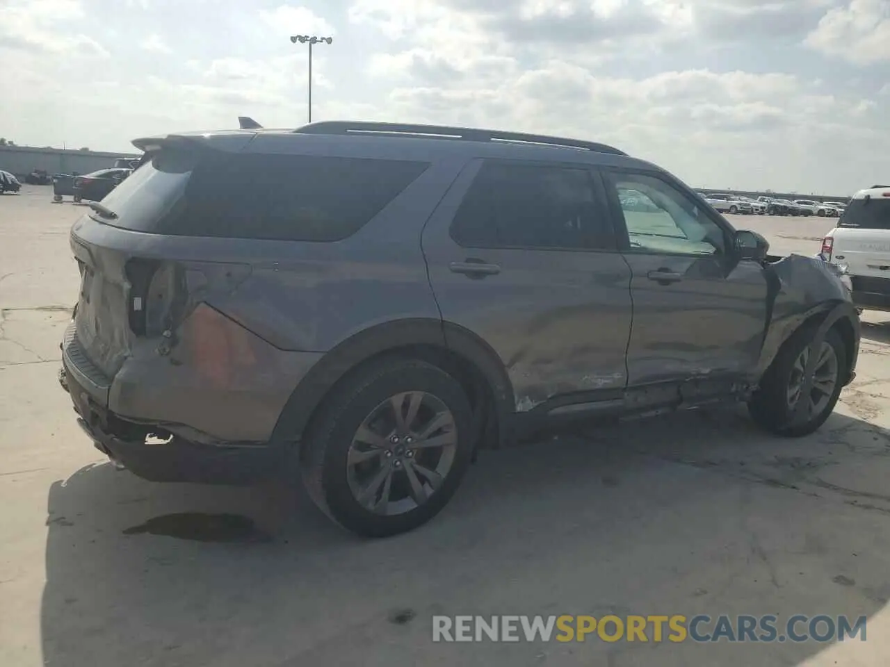5 Photograph of a damaged car 1FMSK7DH8NGB34292 FORD EXPLORER 2022