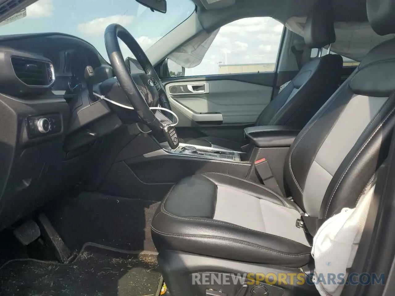 9 Photograph of a damaged car 1FMSK7DH8NGB34292 FORD EXPLORER 2022